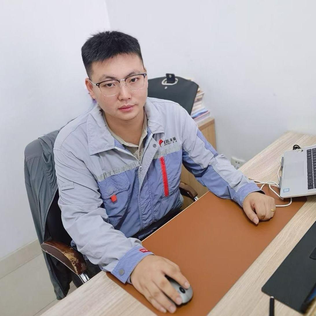匠心传承 师徒携手同行：耿冉